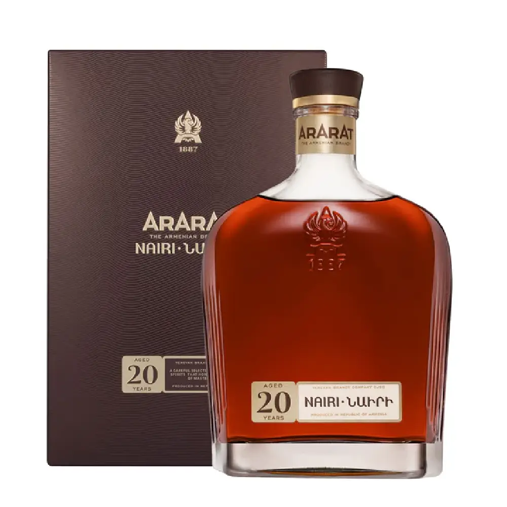 Ararat-Nairi-20-Year-Old-Brandy-700ml-2.webp