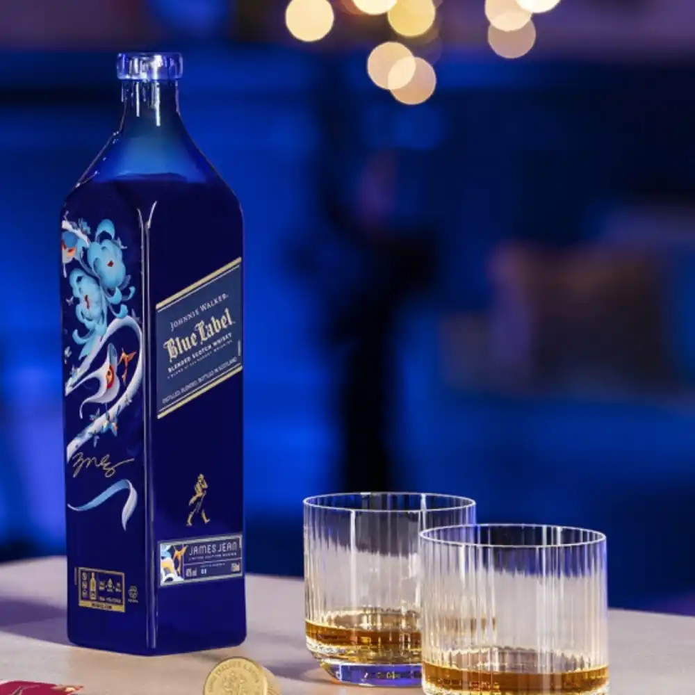 Johnnie-Walker-Blue-Cny-Dragon-Whisky-750ml-2-1.webp