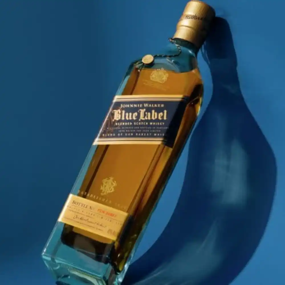 Johnnie-Walker-Blue-Label-Tiffany-700ml-4.webp