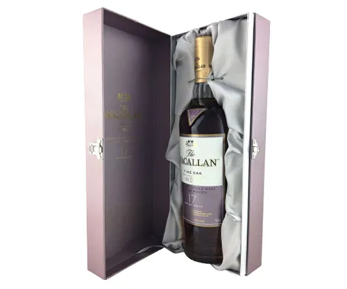 Macallan-17-Year-Old-Fine-Oak-Gift-Pack-700ml-gallery-1.webp