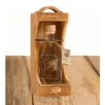 Oak-Vodka-Debowa-in-Wooden-Rack-700ml-1.webp