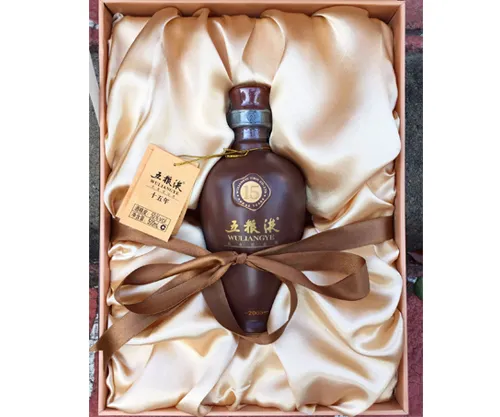 Wuliangye-15-Year-Old-500ml-1.webp